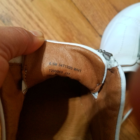 Frye Women's Lena Zip Low Fashion Sneakers ( D2) - Picture 7 of 7